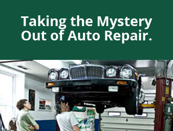 Photo if Jaguar classic car being repair